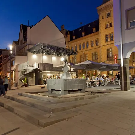 豪斯巴尔顿酒店。 公寓 摩泽尔河畔的泽尔