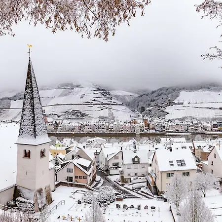 公寓 豪斯巴尔顿酒店。 *